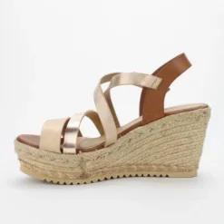 titulo del producto Sandalia Agua de Coco Calista Camel