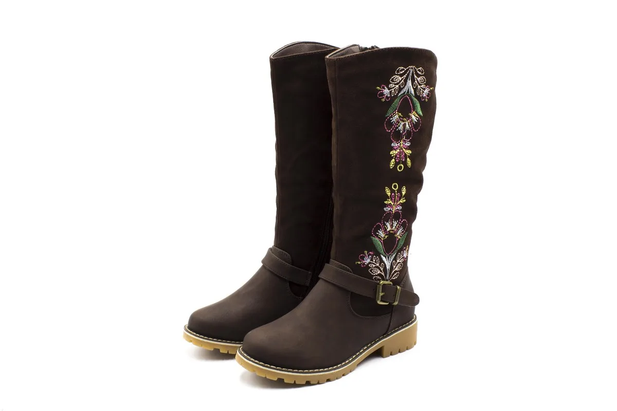 titulo del producto Bota Verazzi Bordados Marrón - Imagen 4