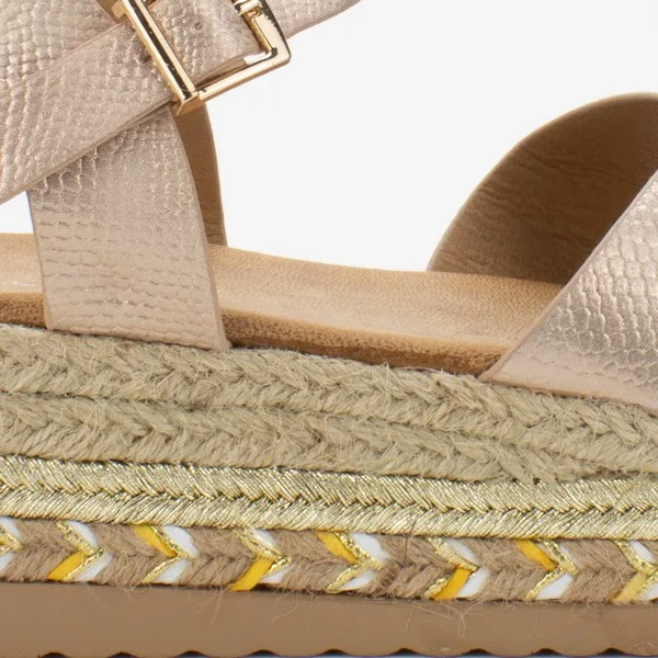 titulo del producto Sandalia Agua de Coco Megan Pink Gold