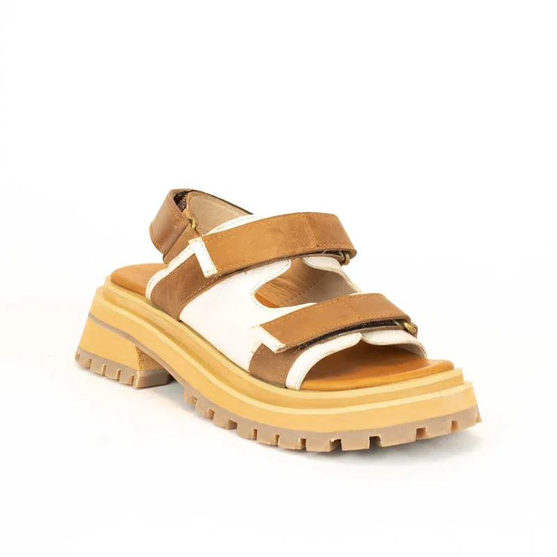 titulo del producto Sandalia Agua de Coco Cuero Falon